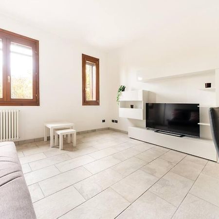 Appartamento Unico A Bologna Con 3 Camere E Parcheggio Gratuito Экстерьер фото